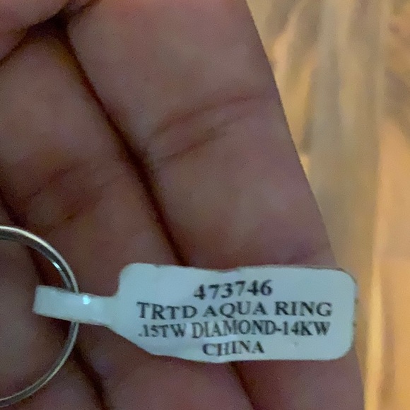 14k white gold diamond aqua ring - Picture 5 of 6